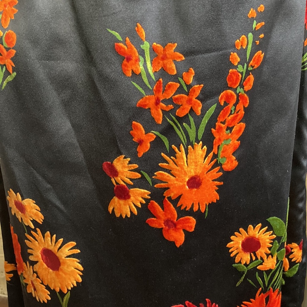 Vintage 60s 70s black satin vibrant floral flocked maxi skirt sz M EUC - Picture 8 of 9